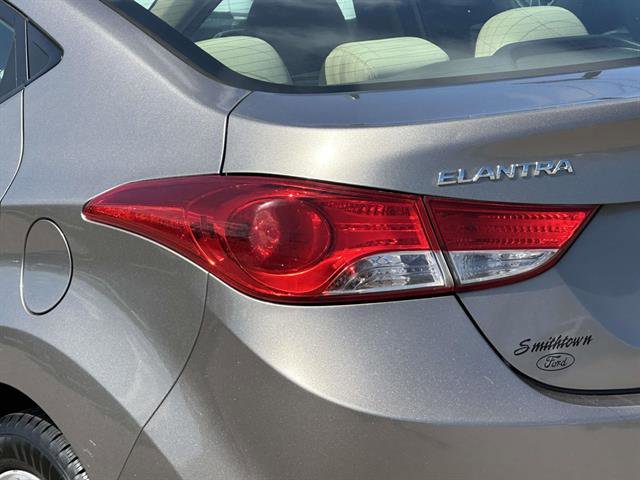 Used 2013 Hyundai Elantra GLS FWD image 9