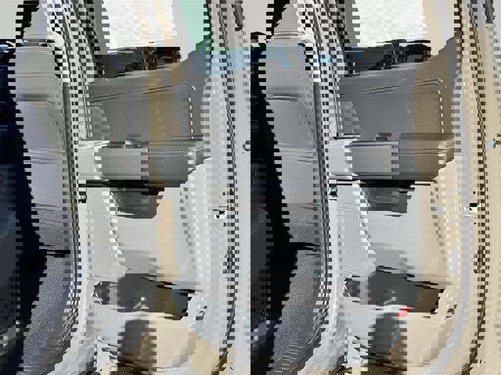 New 2025 Ford F150 XLT w/ Equipment Group 302A MID image 31