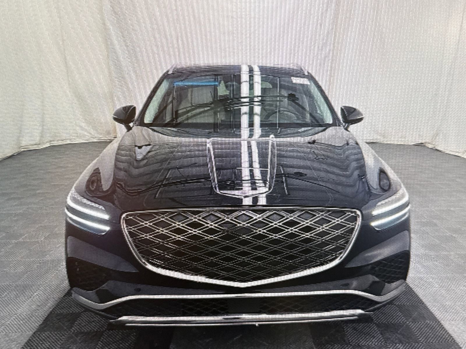 Used 2026 Genesis GV70 2.5T Select image 10