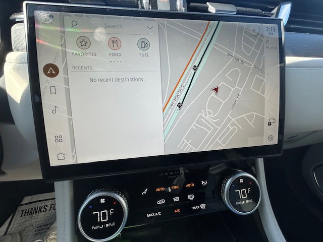 New 2025 Jaguar F-PACE R-Dynamic S image 27