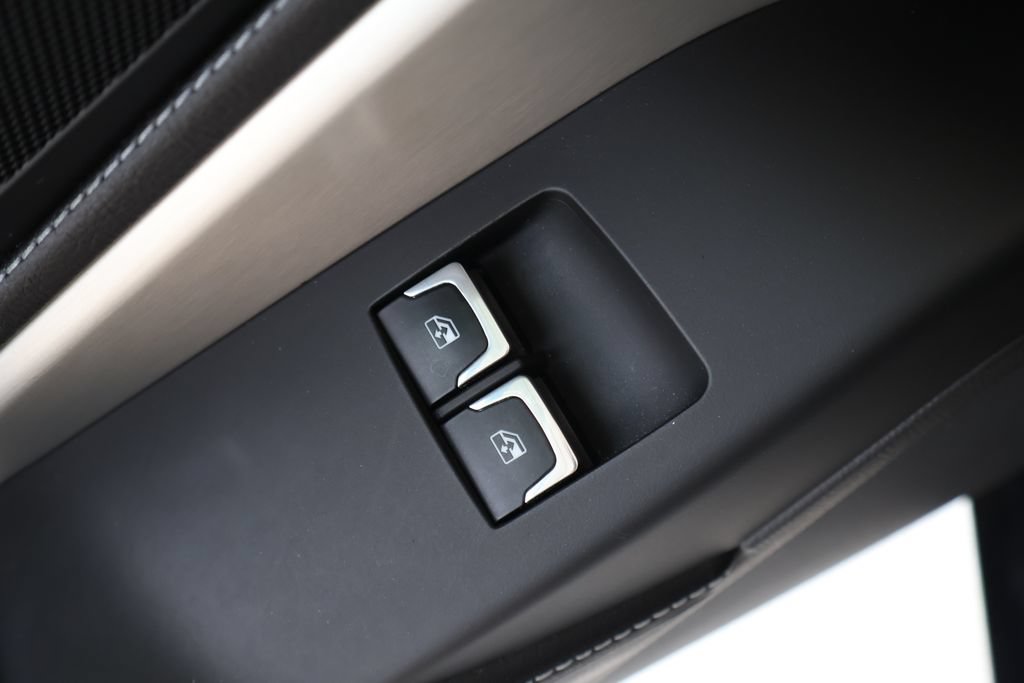 Used 2014 Chevrolet Corvette Stingray Coupe RWD image 18