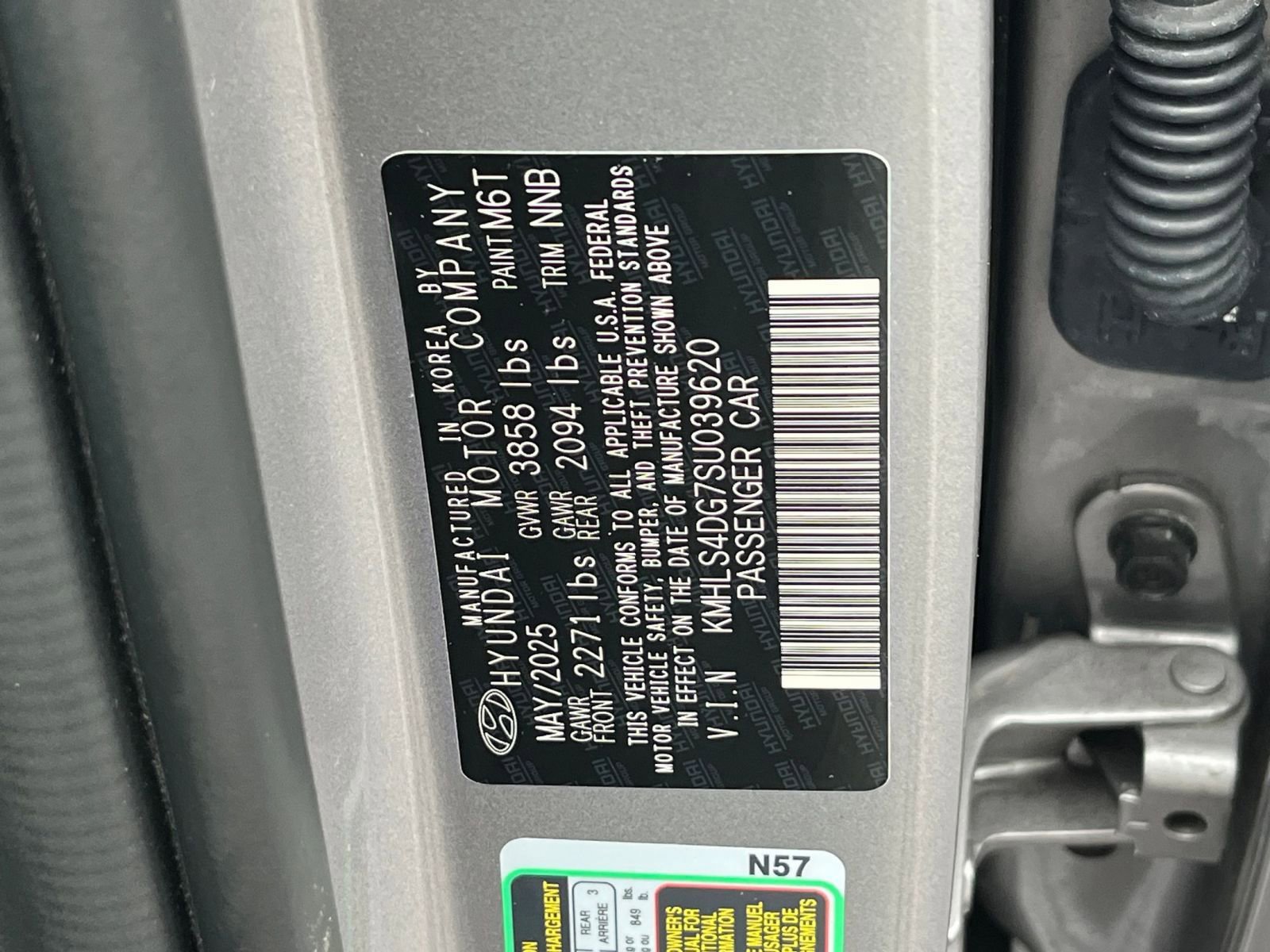 Used 2025 Hyundai Elantra SEL image 30