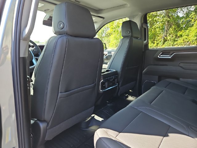 New 2026 GMC Sierra 1500 SLT w/ SLT Premium Plus Package AWD/4WD image 12