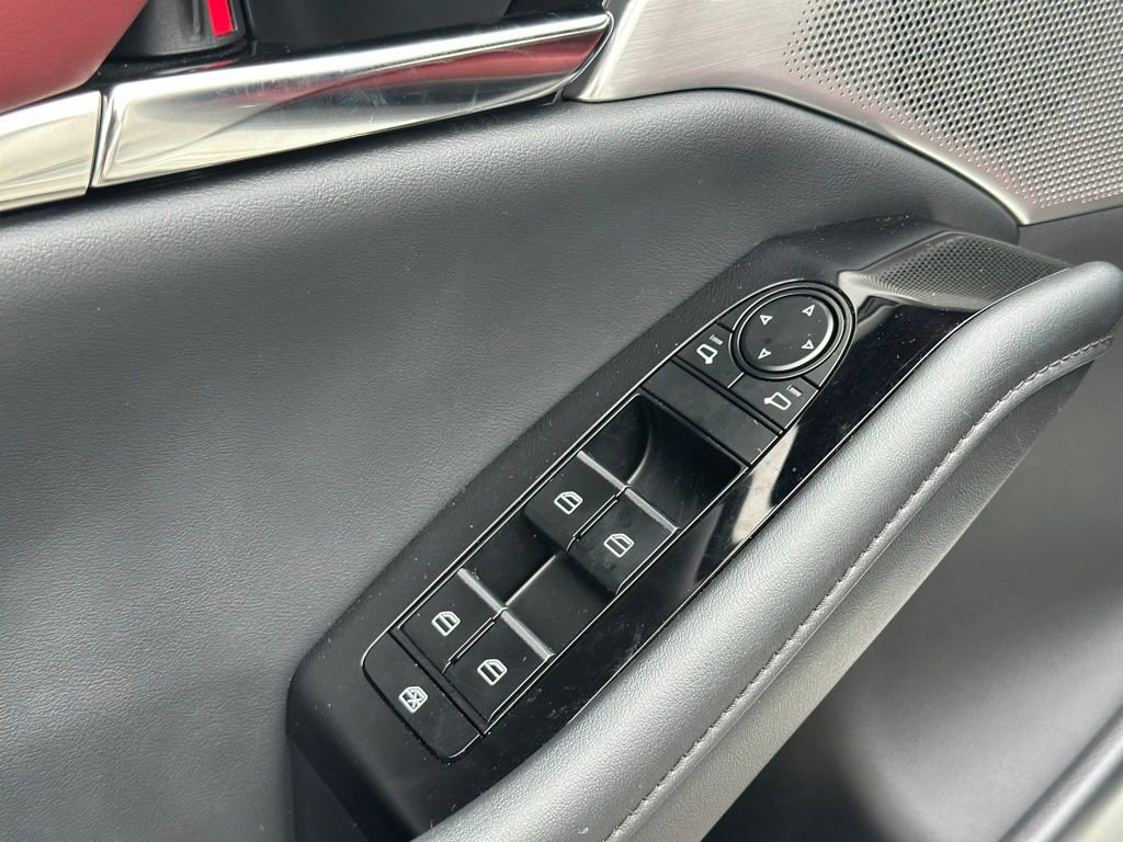 Used 2024 MAZDA MAZDA3 Hatchback w/Premium Plus Pkg image 18