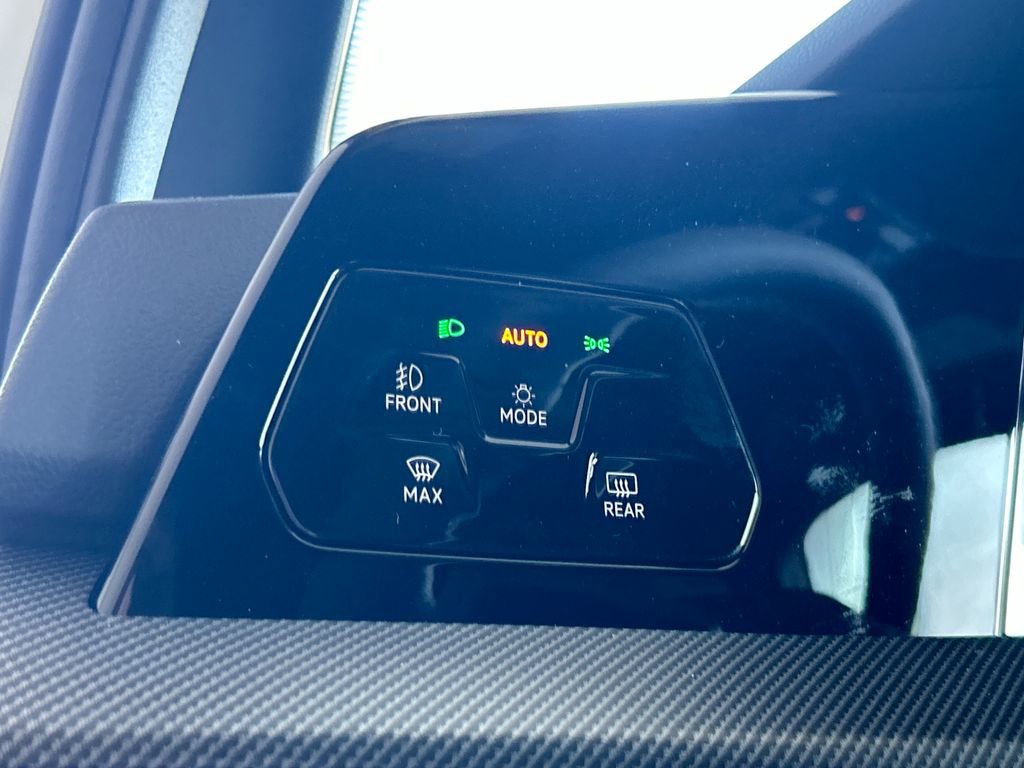 New 2026 Volkswagen GTI SE image 16