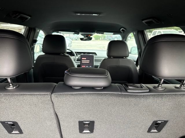 New 2027 GMC Terrain Elevation w/ Elevation Premium Package AWD/4WD image 25