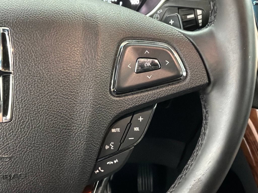 Used 2016 Lincoln MKX Select AWD/4WD image 10