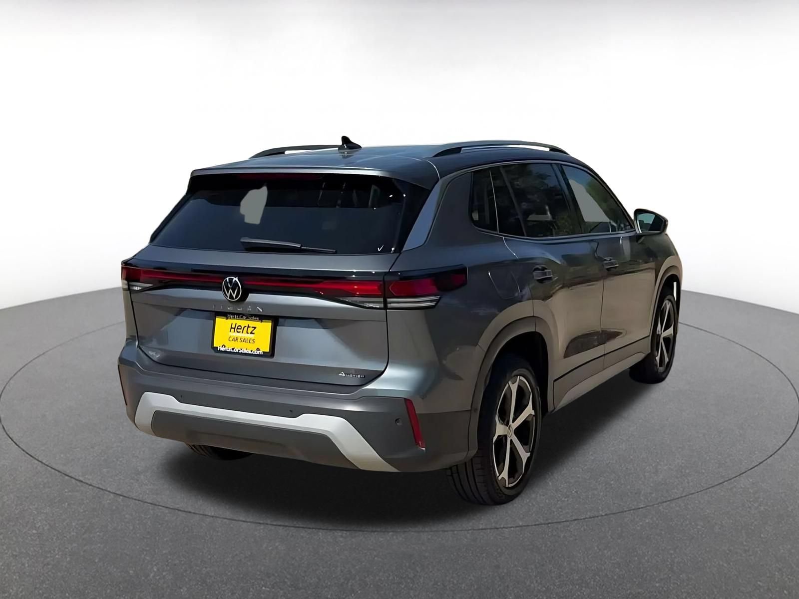 Used 2026 Volkswagen Tiguan SE AWD/4WD image 13
