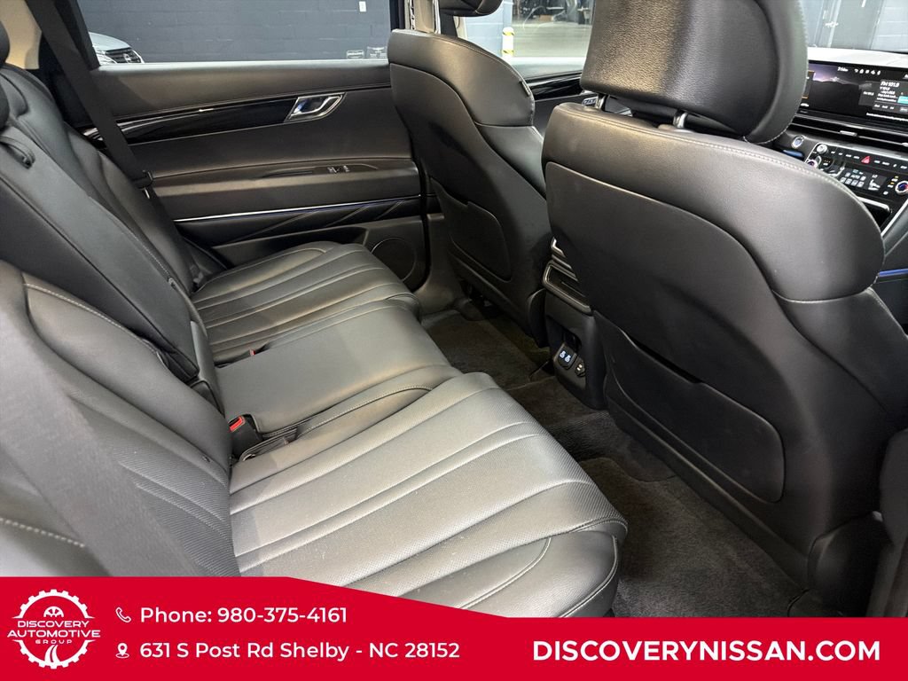 Used 2025 Genesis GV80 2.5T Standard AWD/4WD image 43
