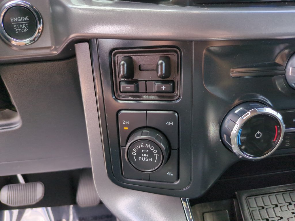 Certified 2025 Ford F150 XLT w/ Equipment Group 302A MID AWD/4WD image 30