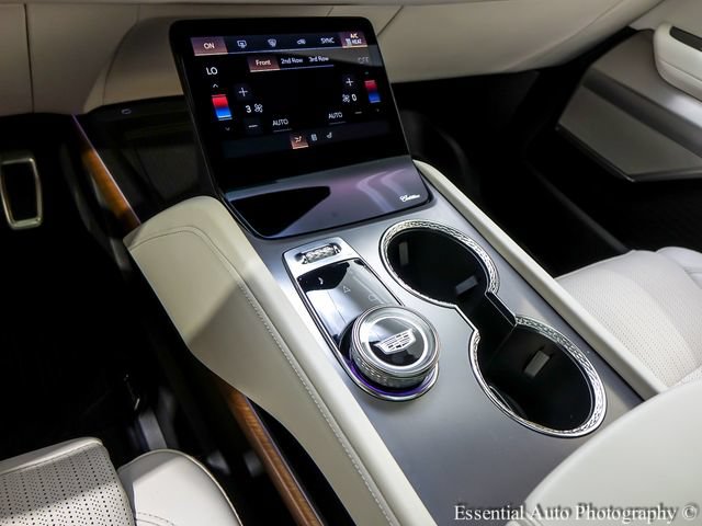 Certified 2026 Cadillac Vistiq Luxury AWD/4WD image 23
