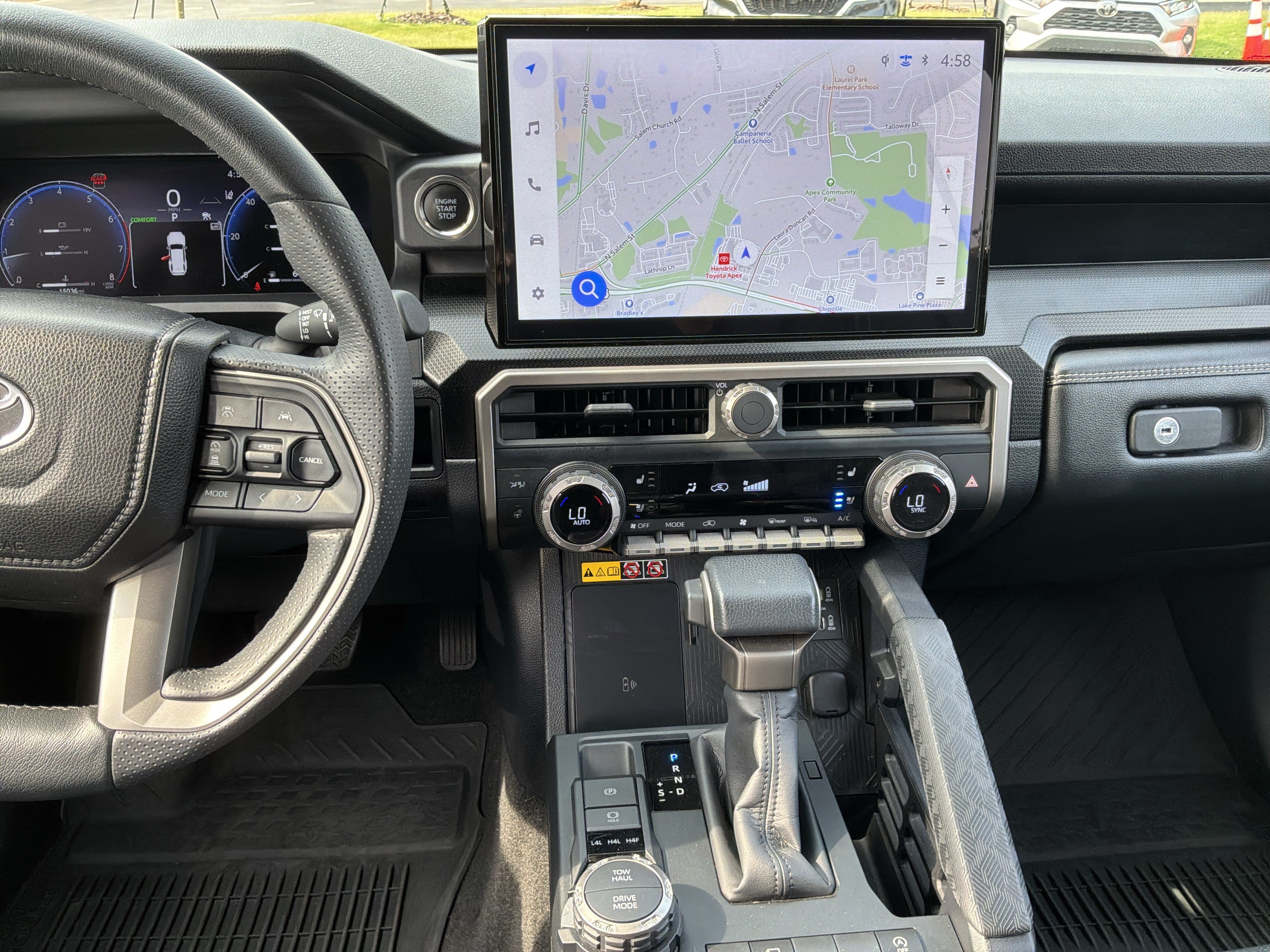 Used 2025 Toyota 4Runner Limited AWD/4WD image 28