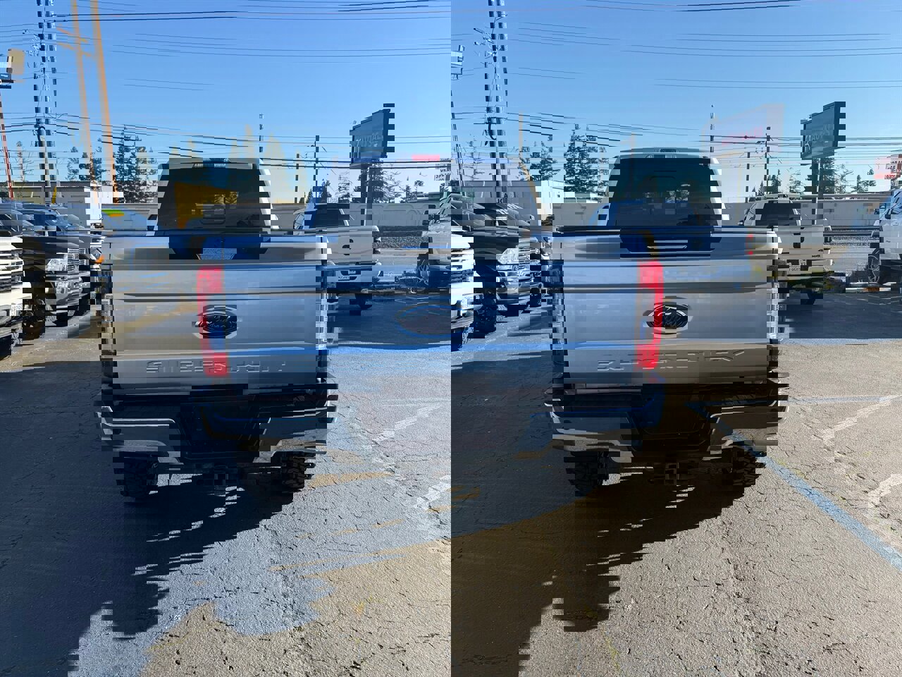 Used 2017 Ford F350 Lariat w/ Chrome Package image 6