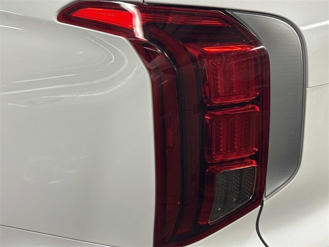 Used 2022 Hyundai Palisade Calligraphy image 8
