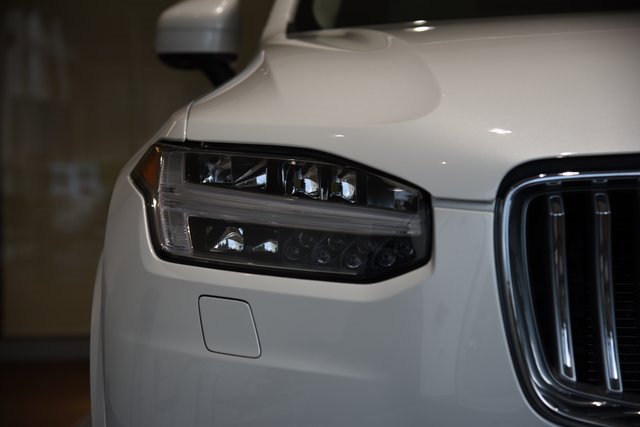 Used 2023 Volvo XC90 T8 Ultimate w/ Lounge Package image 6