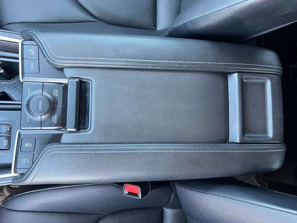 Used 2024 Toyota Grand Highlander AWD image 33