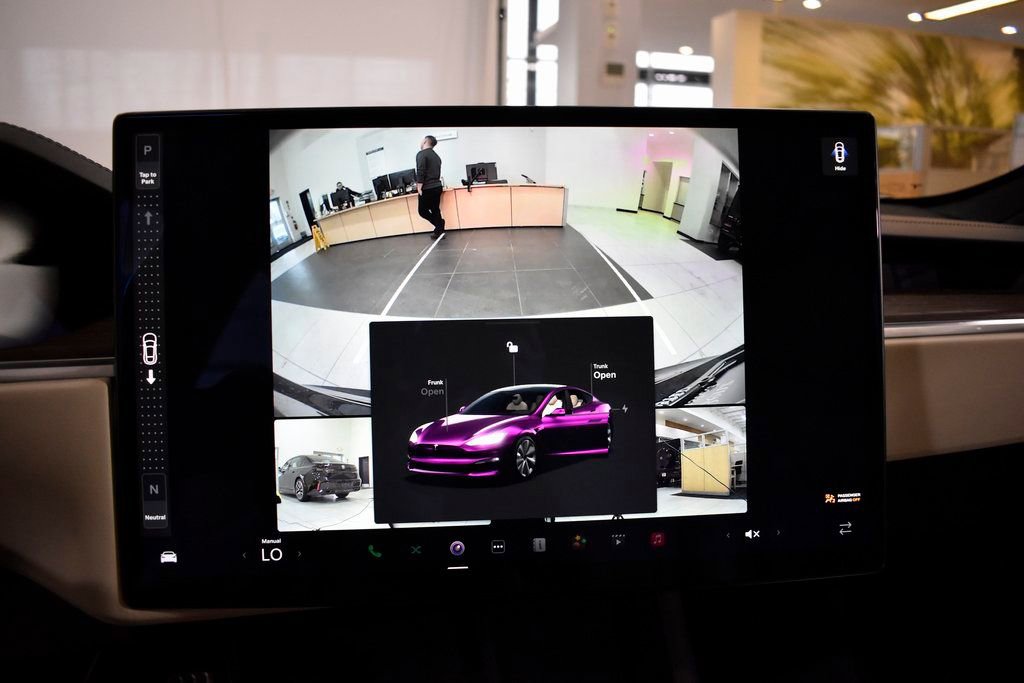 Used 2023 Tesla Model S Standard Range image 40