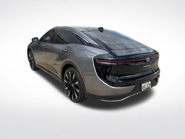 Used 2024 Toyota Crown Platinum AWD/4WD image 11