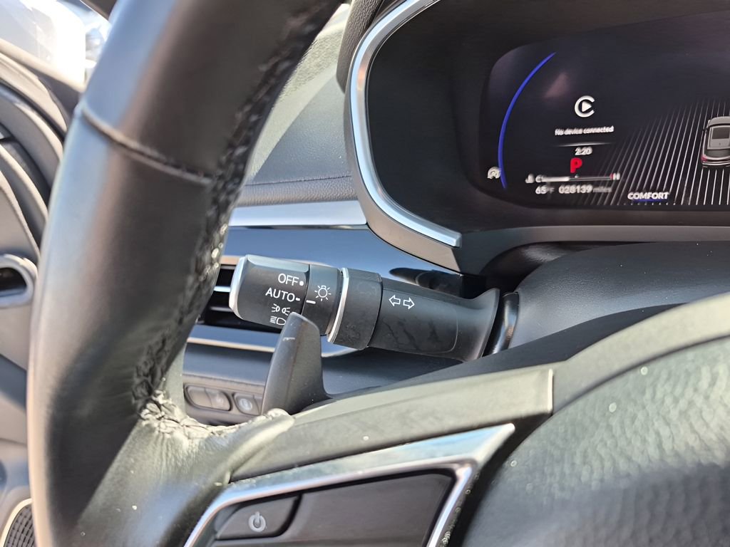 Used 2025 Acura MDX SH-AWD image 35