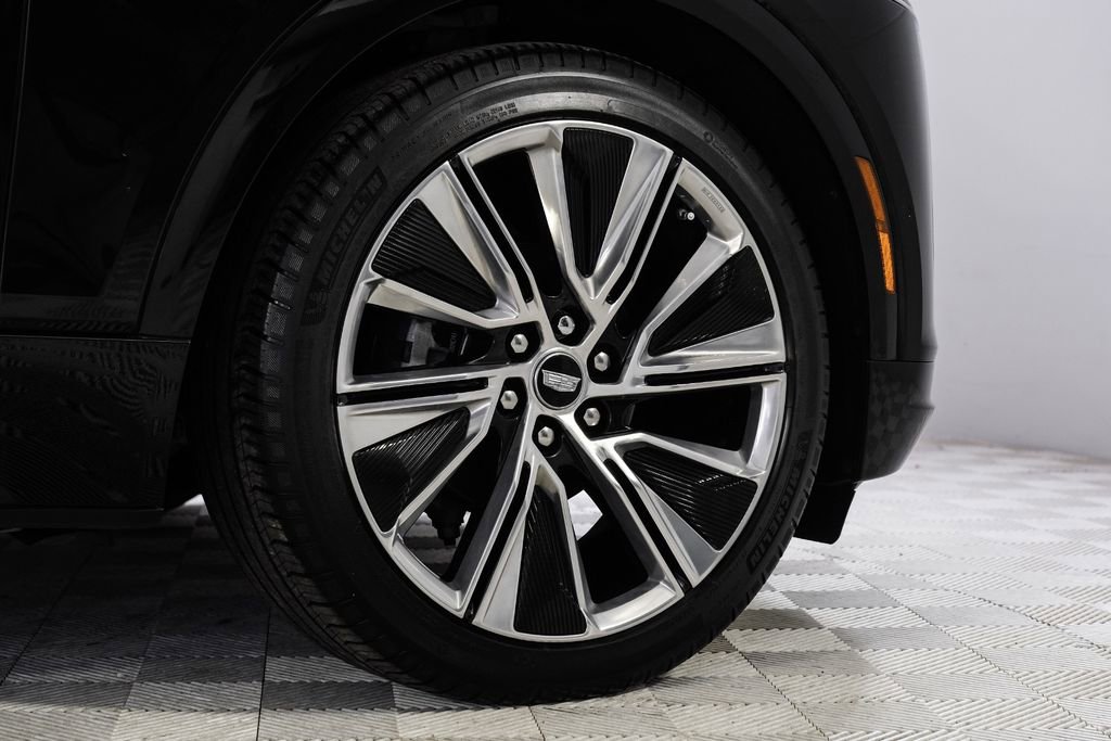Used 2023 Cadillac Lyriq 2WD image 59