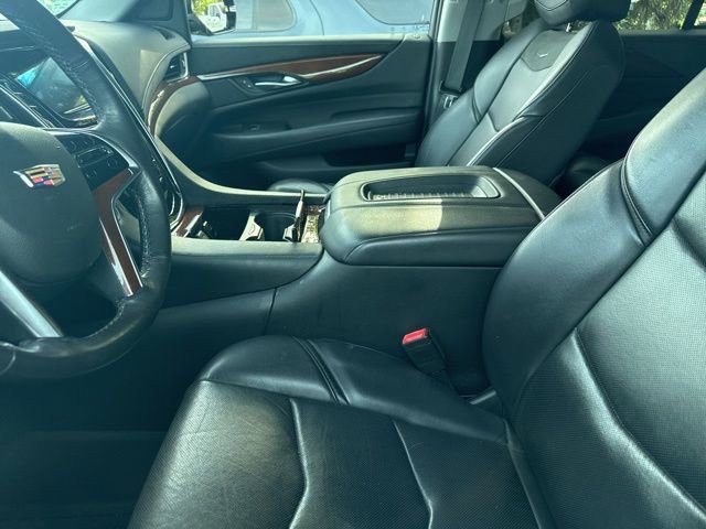 Used 2019 Cadillac Escalade Premium Luxury w/ LPO, Radiant Package RWD image 13