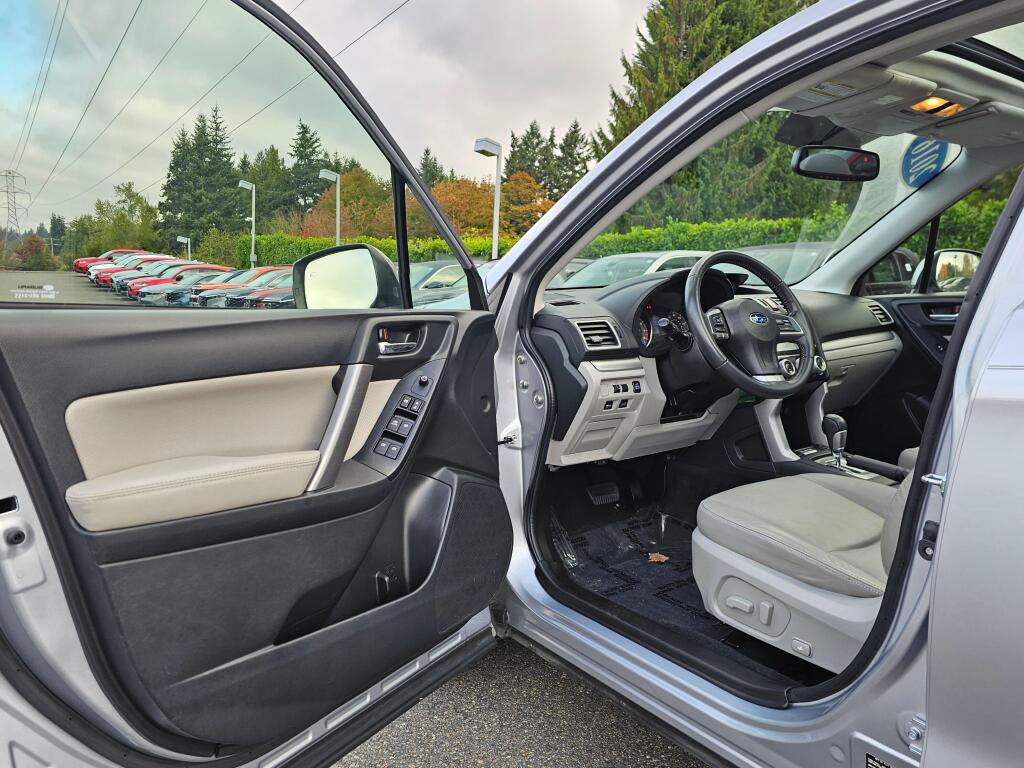 Used 2016 Subaru Forester 2.5i Limited w/ Popular Package #2 AWD/4WD image 21