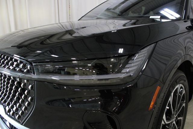 New 2026 Lincoln Nautilus Reserve AWD/4WD image 36