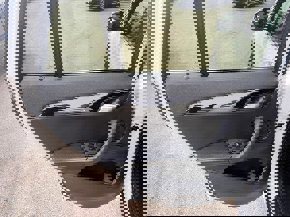 Used 2018 BMW X1 sDrive28i image 14