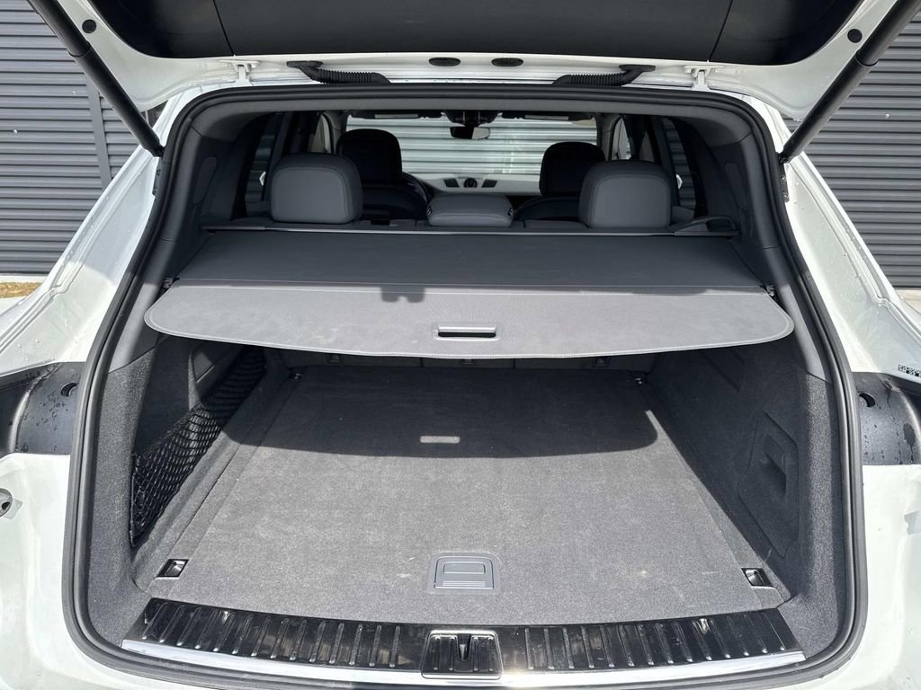 Certified 2023 Porsche Cayenne image 12
