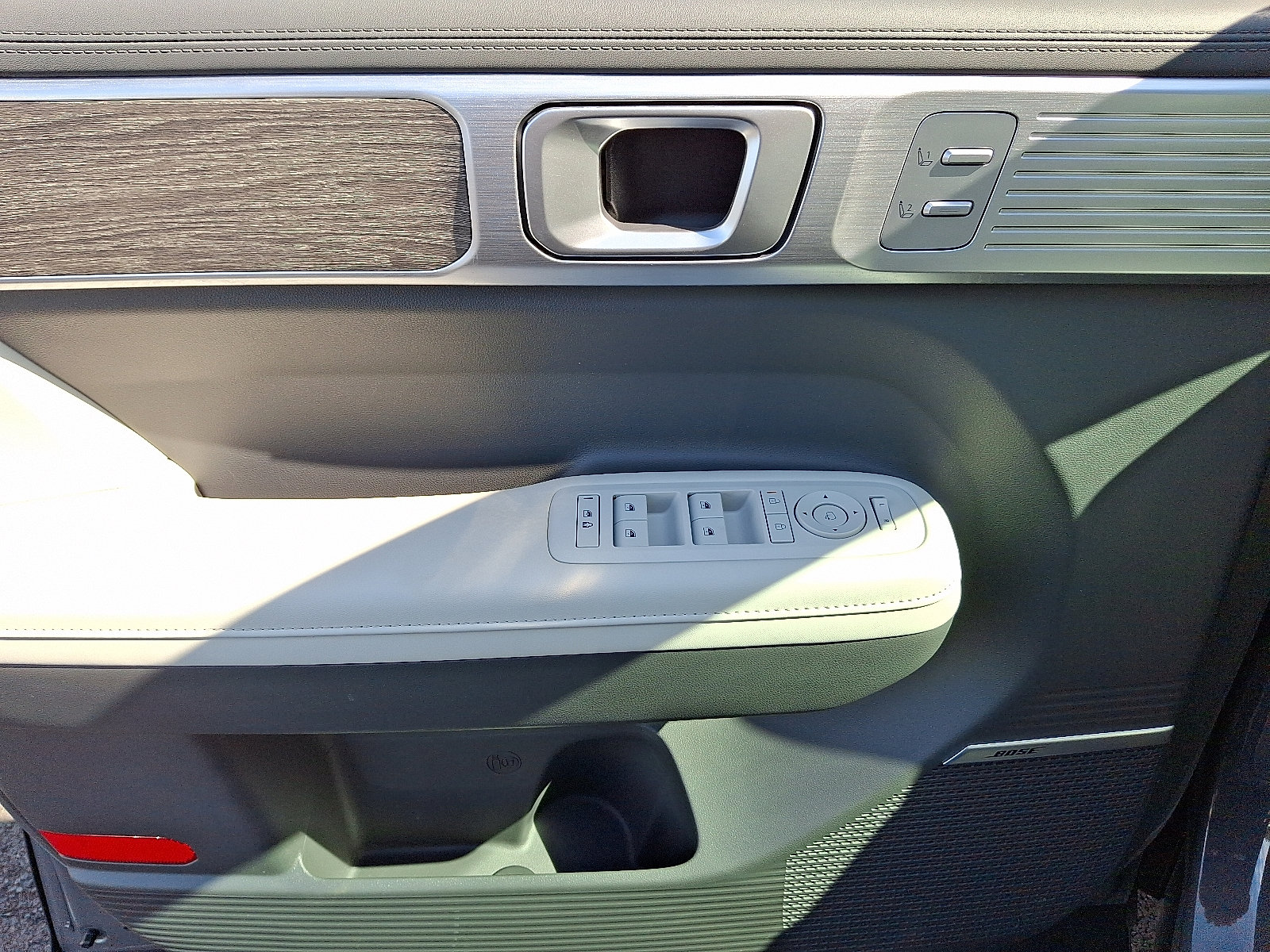 Used 2024 Hyundai Santa Fe Calligraphy AWD/4WD image 12