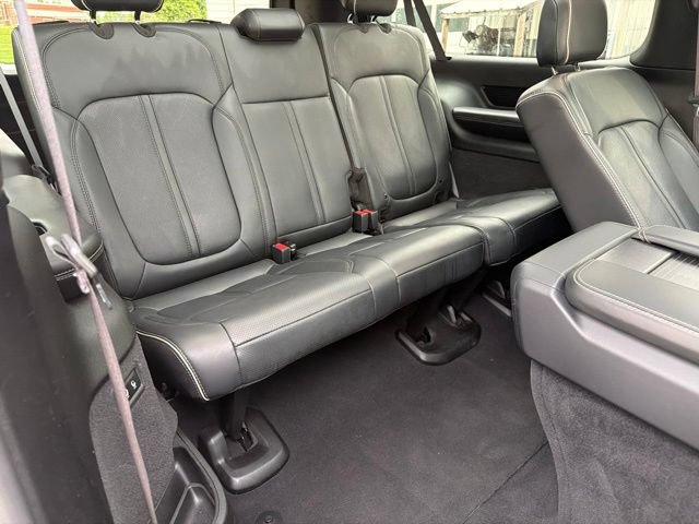 Used 2024 Jeep Grand Wagoneer L Series II w/ Quick Order Packagew 28T AWD/4WD image 40
