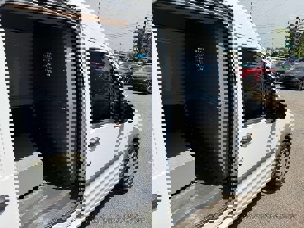 Used 2013 Ford Transit Connect XL FWD image 17