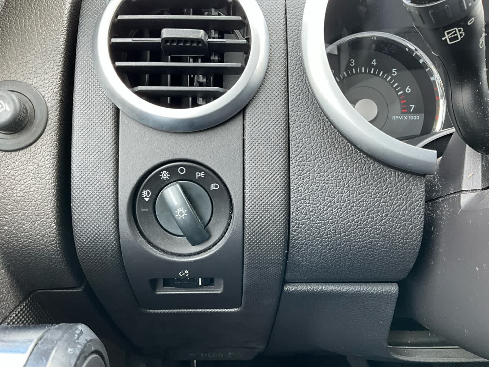 Used 2010 Mercury Mountaineer 2WD image 17