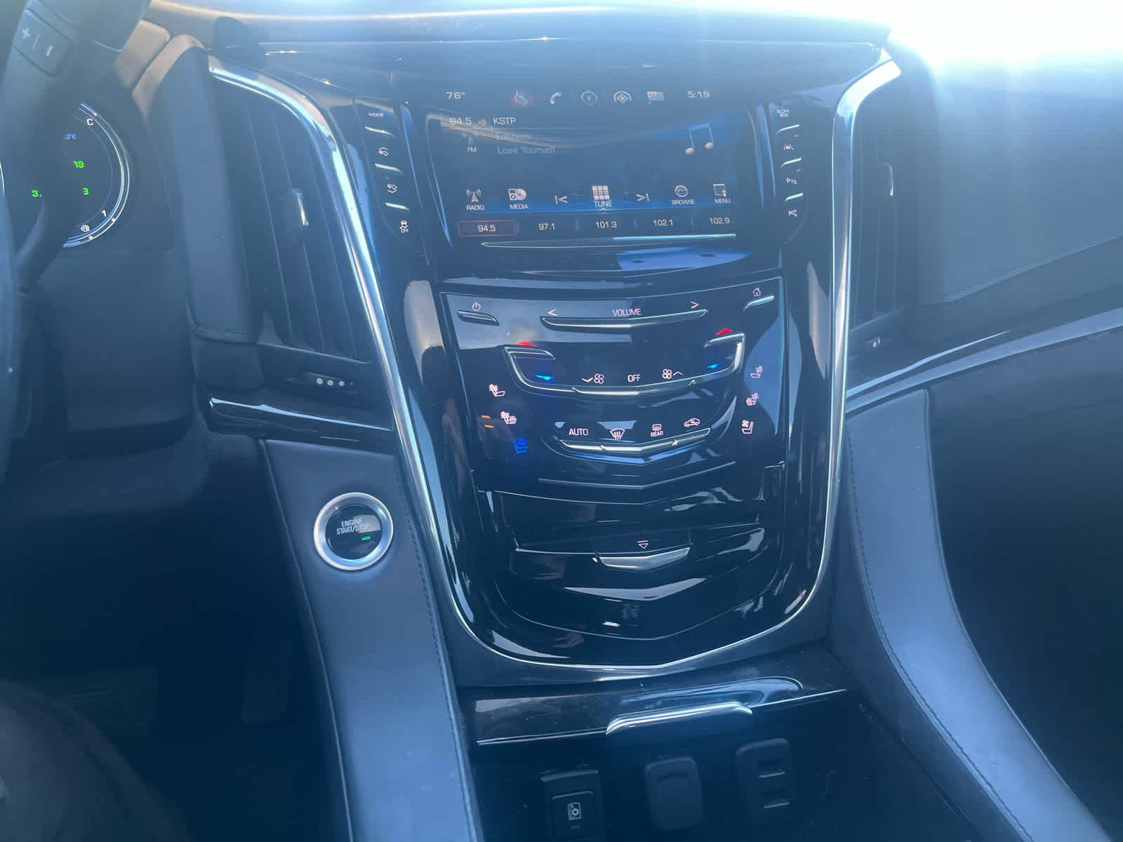 Used 2018 Cadillac Escalade Platinum AWD/4WD image 9