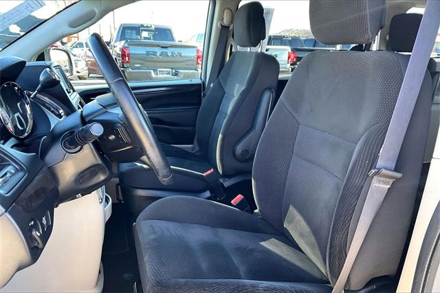 Used 2017 Dodge Grand Caravan SE w/ Power Window Group image 26
