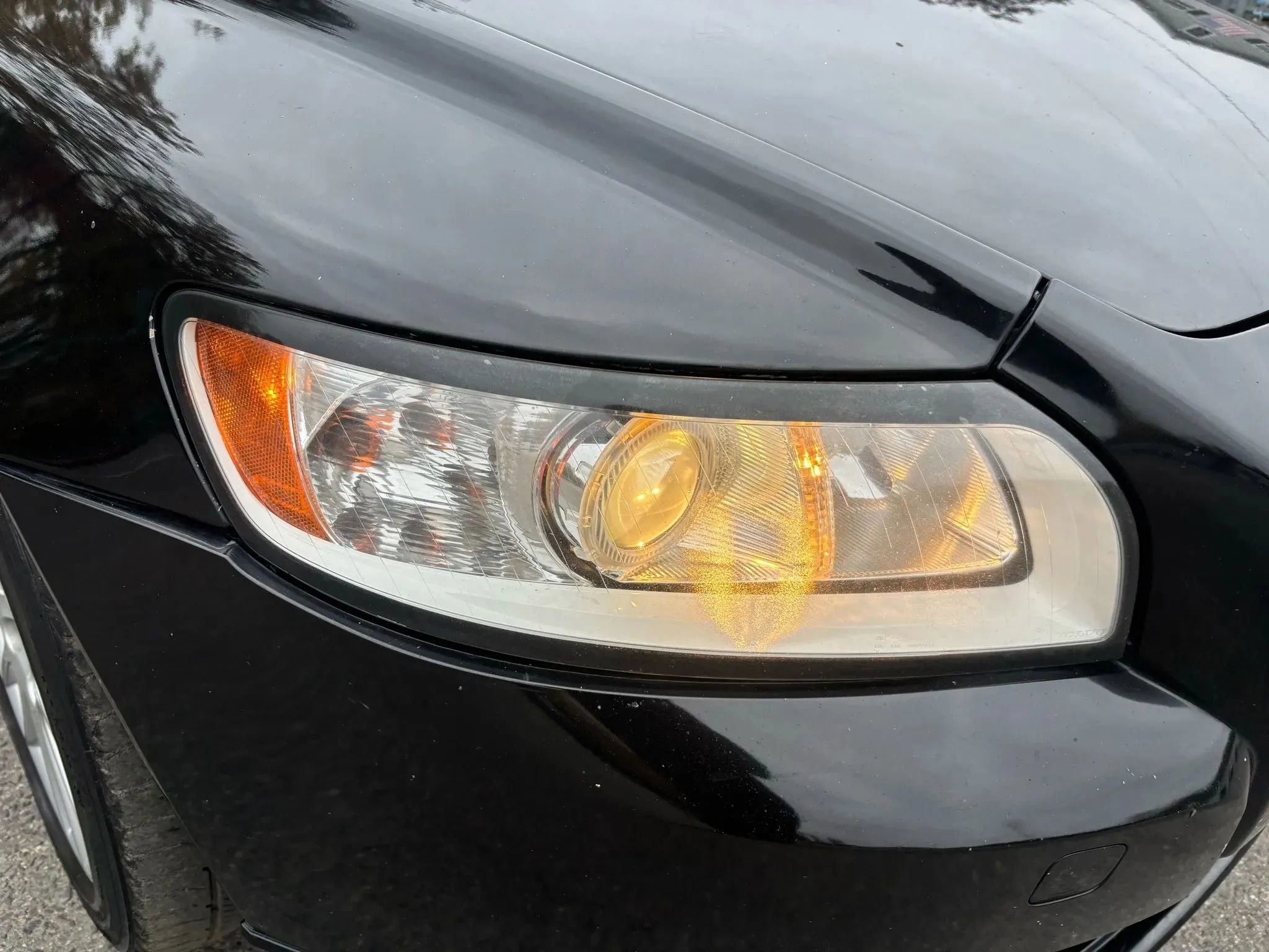 Used 2011 Volvo S40 T5 image 4