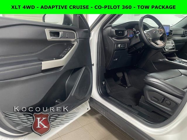 Used 2022 Ford Explorer XLT image 10