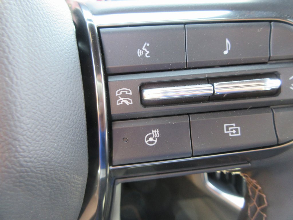 New 2026 GMC Acadia AT4 w/ Luxury Package image 23