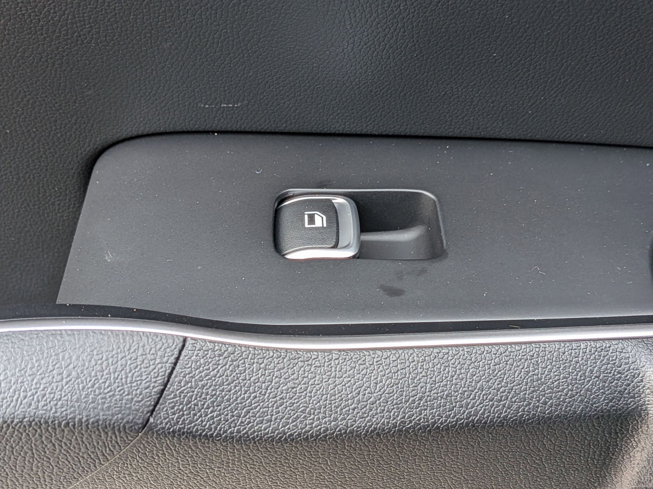 New 2026 Kia Sorento S w/ S Panoramic Sunroof Package FWD image 27