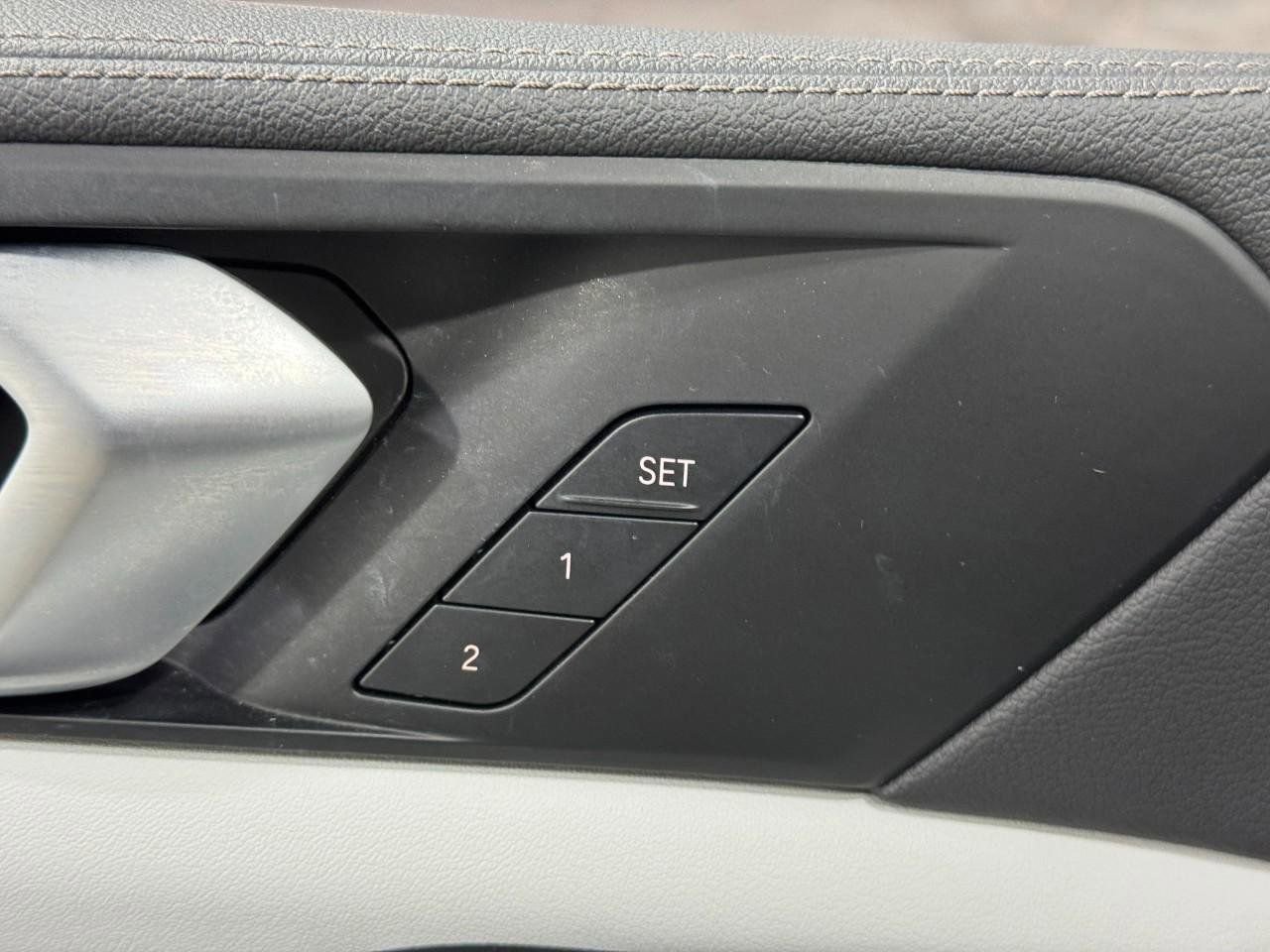 Certified 2023 BMW X5 xDrive40i w/ Climate Comfort Package image 19