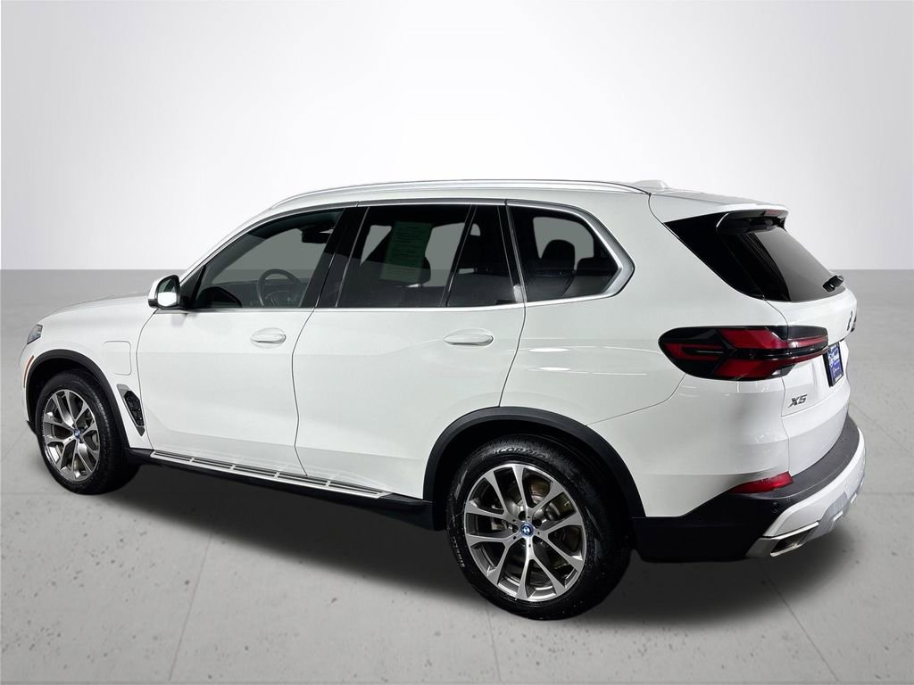 Used 2025 BMW X5 xDrive50e image 8