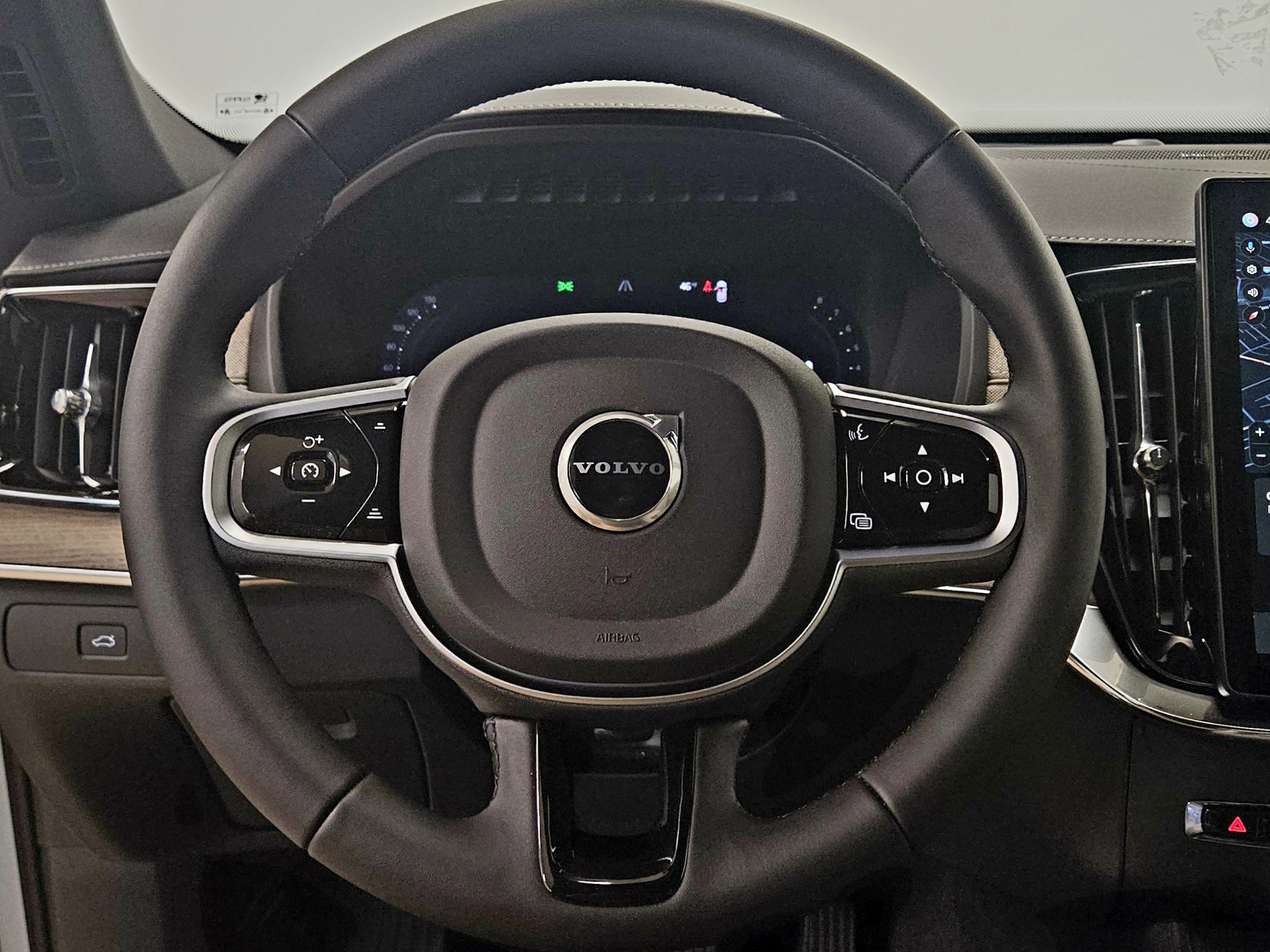 New 2026 Volvo XC90 B6 Plus w/ Protection Package AWD/4WD image 42
