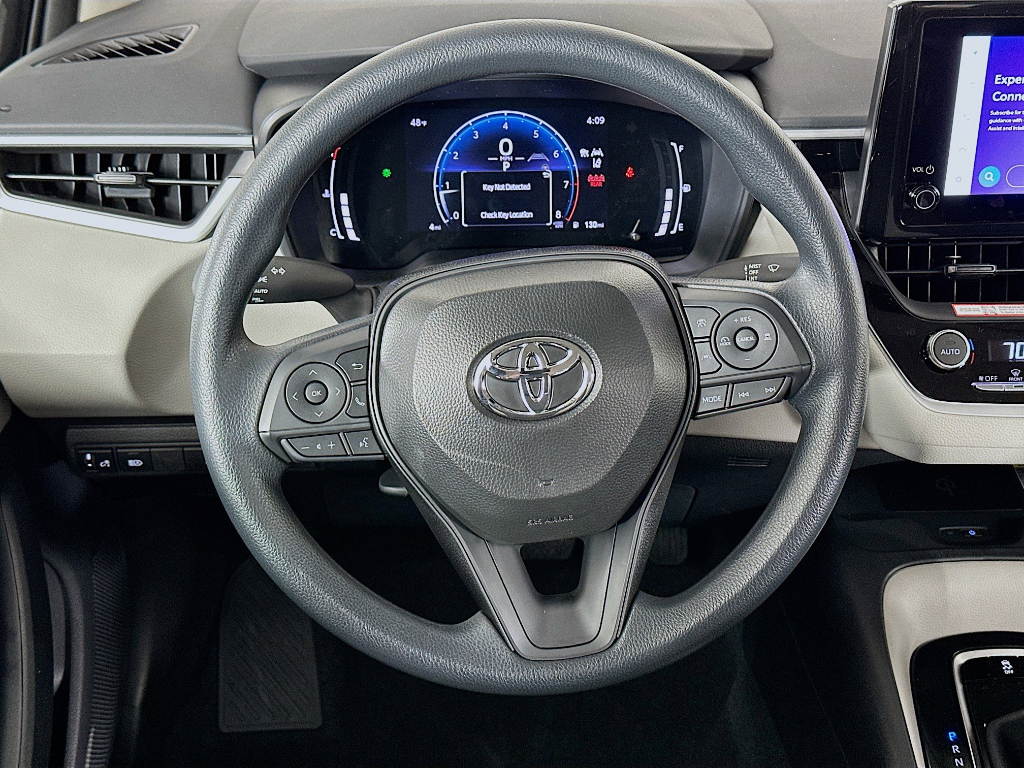 Used 2026 Toyota Corolla LE w/ LE Premium Package image 18