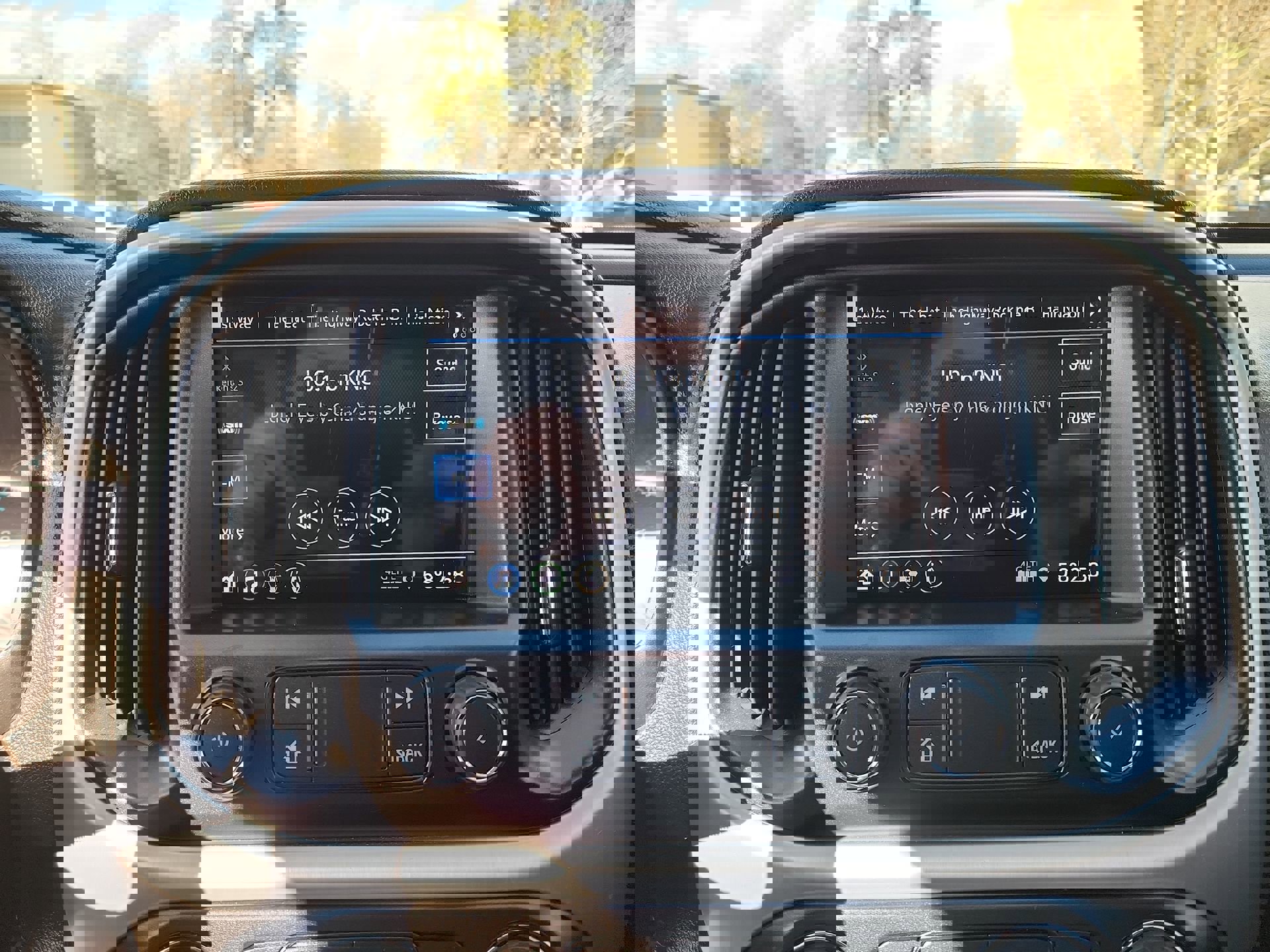 Used 2022 GMC Canyon Elevation w/ Trailering Package image 12