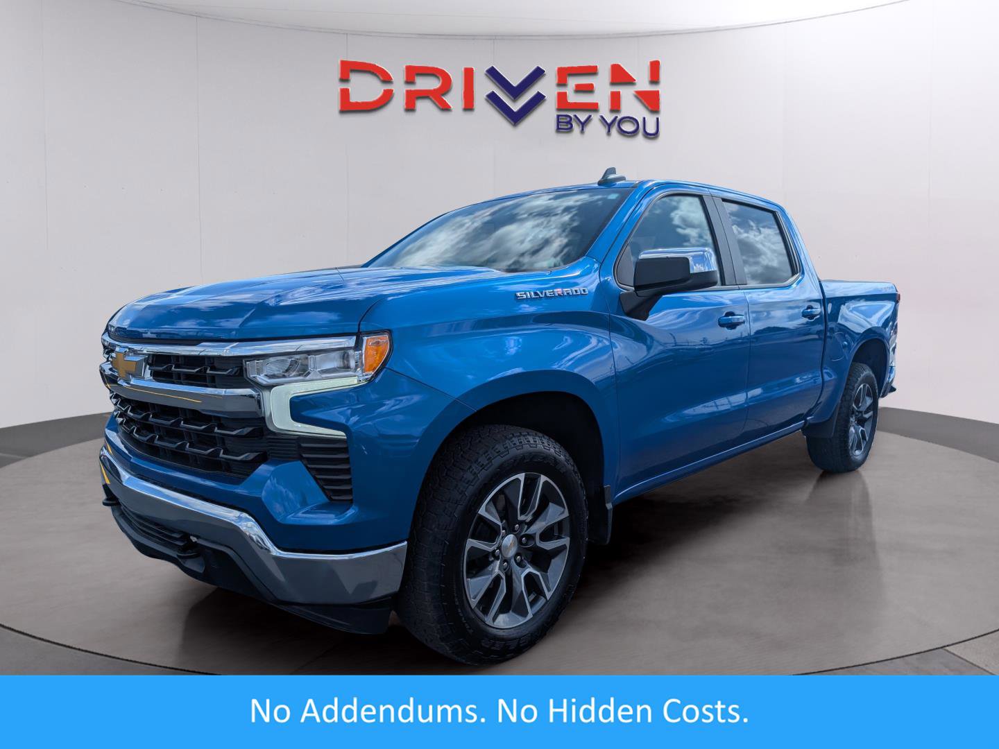 Used 2023 Chevrolet Silverado 1500 LT image 1