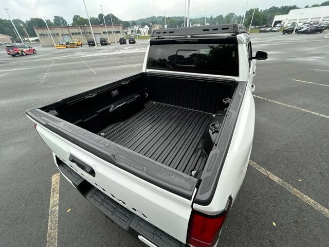 Certified 2024 Toyota Tacoma SR5 AWD/4WD image 14