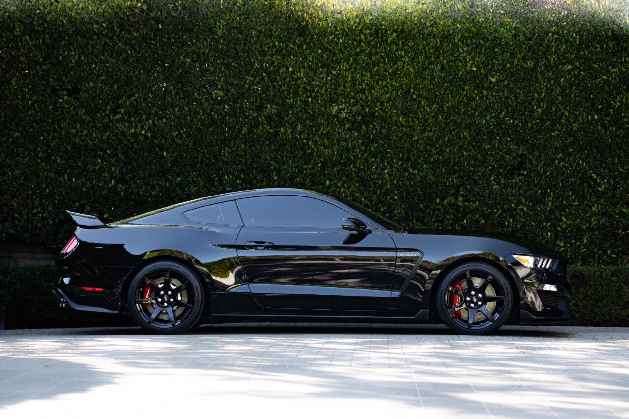 Used 2019 Ford Mustang Shelby GT350R w/ GT350R Equipment Group 920A image 22