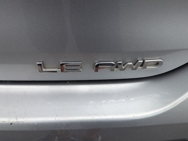 Certified 2021 Toyota Highlander LE AWD/4WD image 12