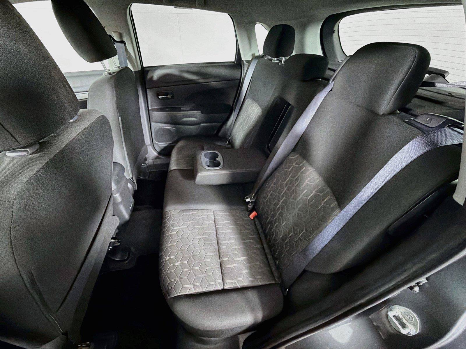 Used 2025 Mitsubishi Outlander Sport LE AWD/4WD image 25