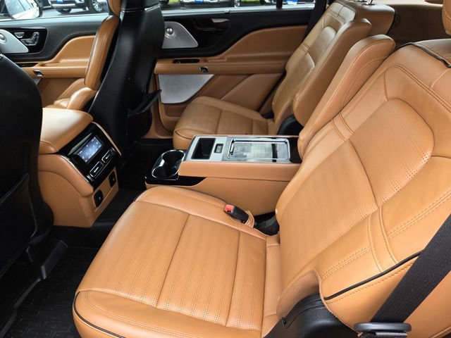 Used 2023 Lincoln Aviator Black Label w/ Dynamic Handling Package AWD/4WD image 30